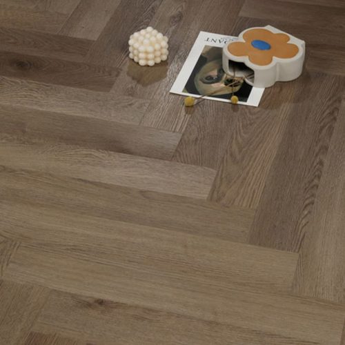 Piso Vinílico Click Roble Americano espiga 6 mm con manta - Imagen 6